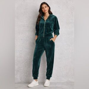 Magaschoni Green Velour Lounge Set XL Luxe Matching Set